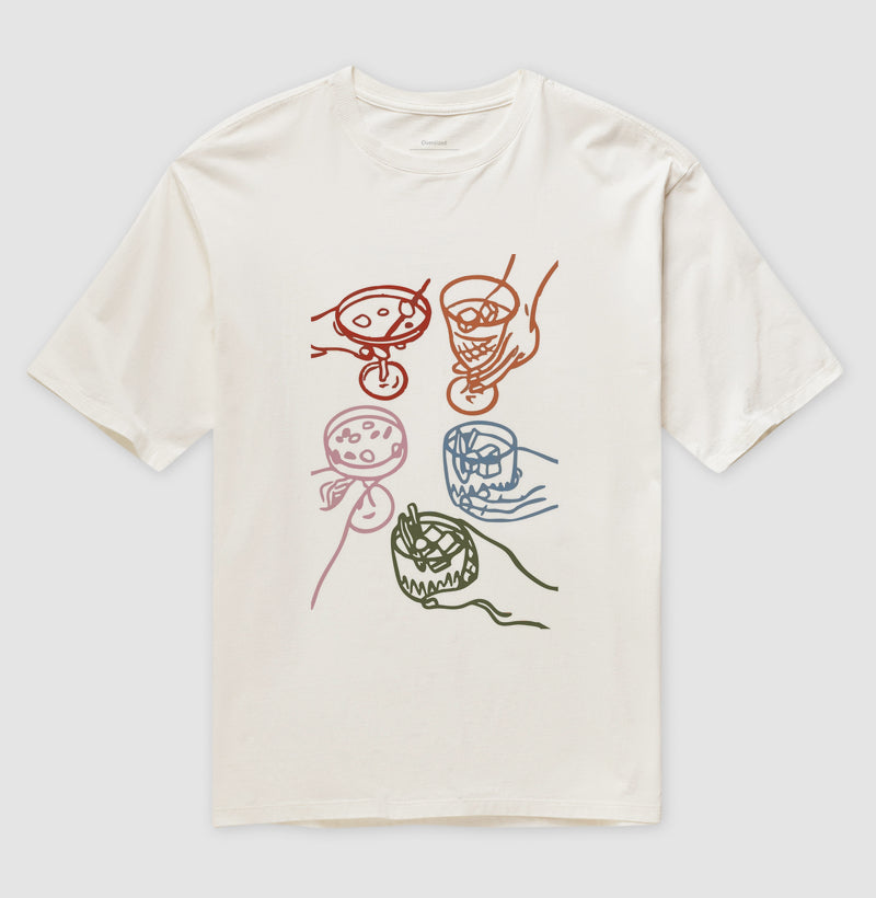 Camiseta Oversized My Drinks Friends